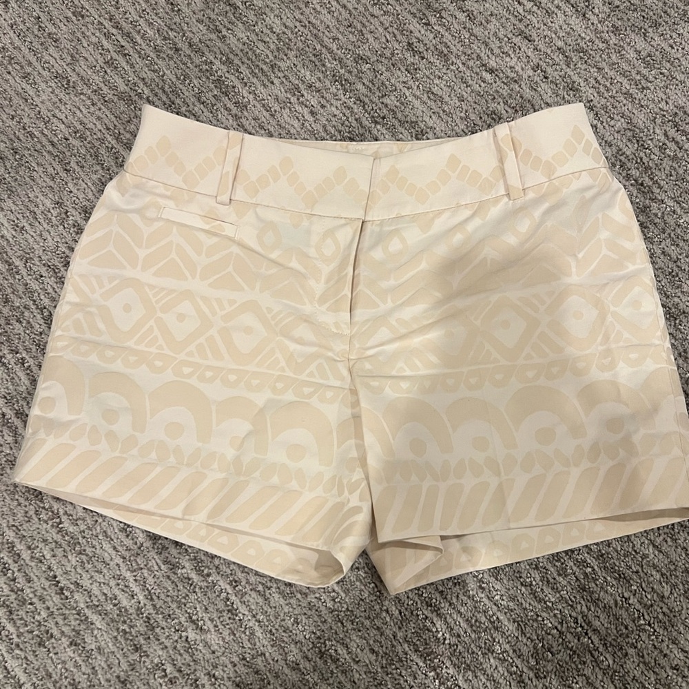 Ann Taylor LOFT - The Riviera Short (Cream)